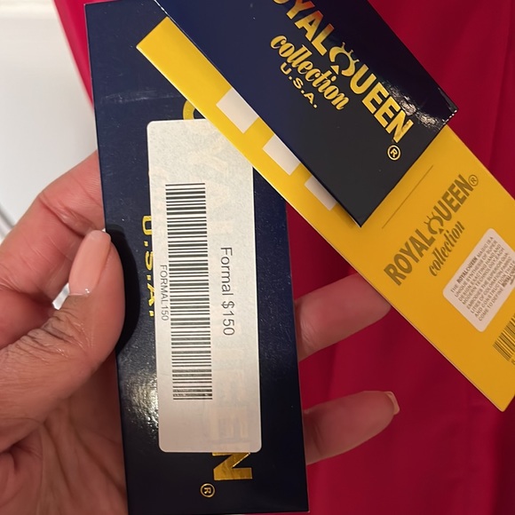 NWT Beautiful Fushia Formal Dress. Make an Offer - Picture 4 of 5